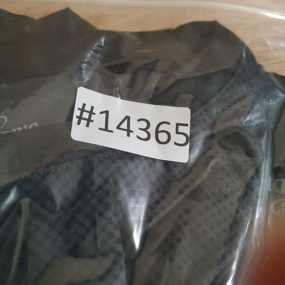 Spalding Shirt Mens Large Black T-Shirt Performance Polyester Reflective *NWT* - Picture 9 of 9